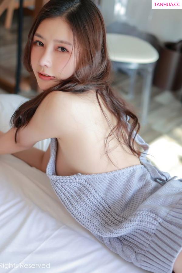 尹甜甜  宅男杀手尹甜甜 开背毛衣女友视觉第14张图片